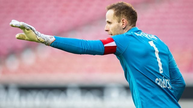 Leipzigs Torwart Peter Gulacsi betont die Wichtigkeit des Kapitäns-Amt. Leipzigs Torwart Peter Gulacsi betont die Wichtigkeit des Kapitäns-Amt.
