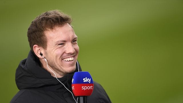 Trainer Julian Nagelsmann vermeidet eine klare Aussage zu Gerüchten um einen Transfer von Denis Zakaria. Trainer Julian Nagelsmann vermeidet eine klare Aussage zu Gerüchten um einen Transfer von Denis Zakaria.