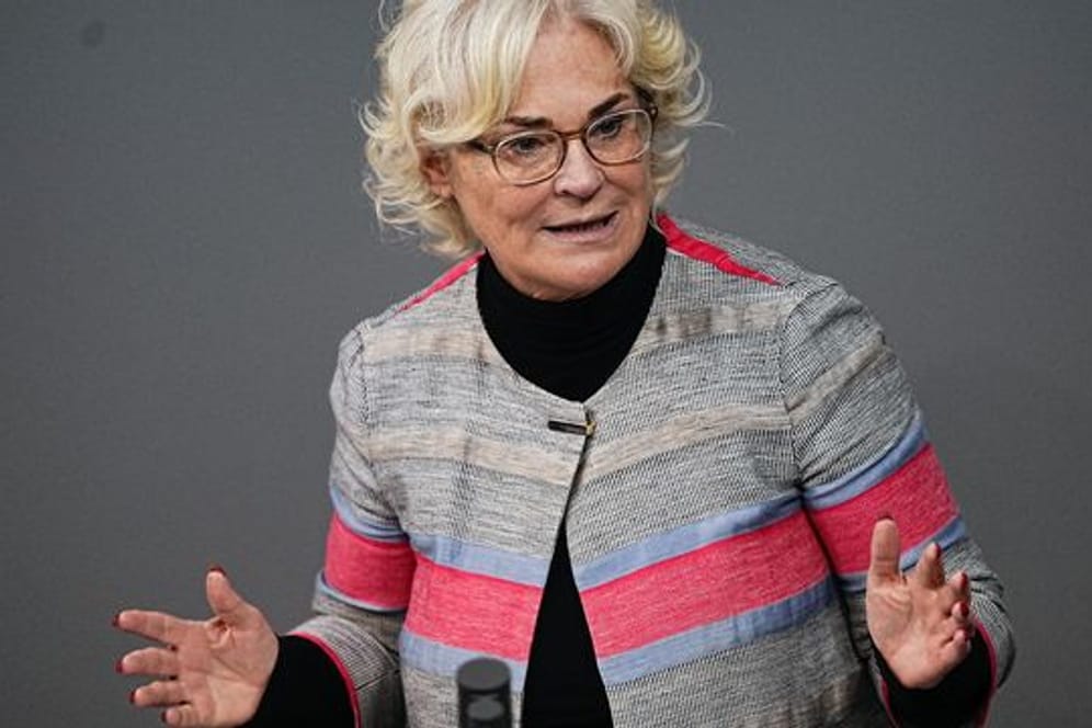 "So einfach machen wir es den Russen nicht": Christine Lambrecht.