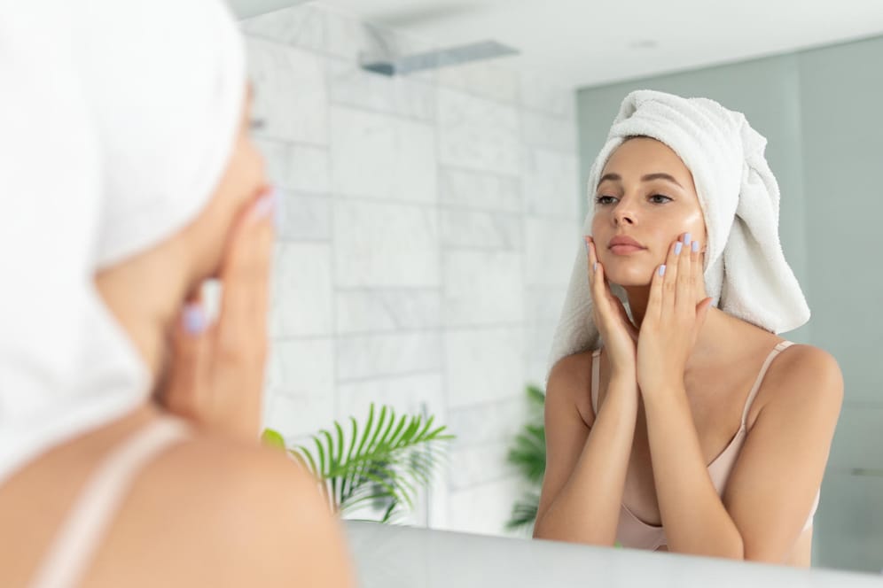 Eine gute Ergänzung zur Hautpflege sind praktische Mitesserentferner.
