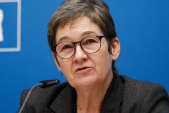 Berlins Gesundheitssenatorin Ulrike Gote (Grüne): Sie verkündete am Dienstag Änderungen an der Berliner Infektionsschutzverordnung.