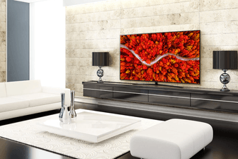 Bei Saturn im Angebot: Riesiger Smart-TV mit beeindruckender Bildqualität.