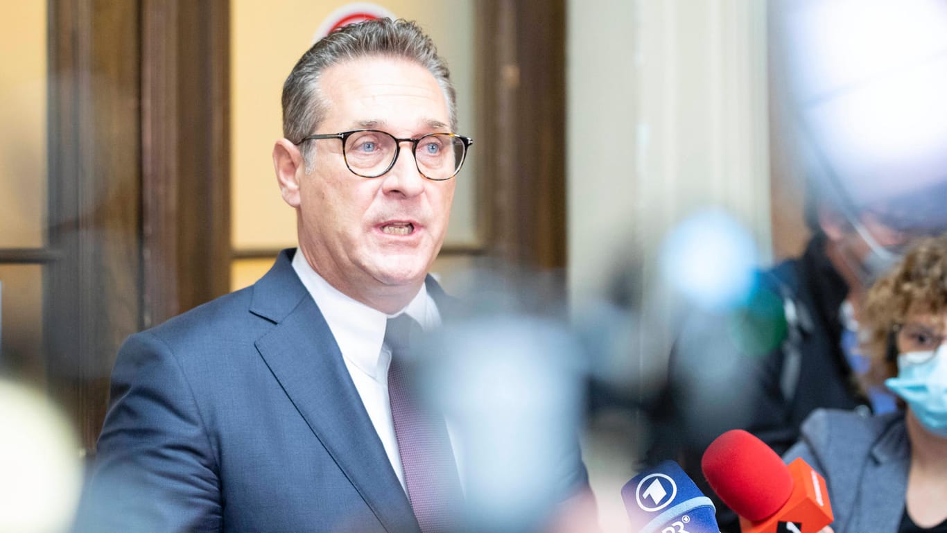 Heinz-Christian Strache: Dem österreichischen Ex-Kanzler drohen bis zu fünf Jahre Haft.