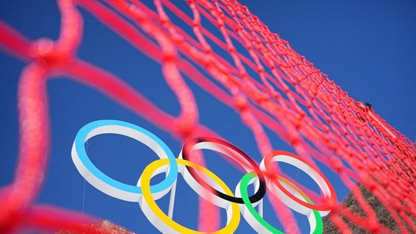 Eine Medaillenprognose für Deutschland bei den Winterspielen in Peking sagt Rang zwei voraus.