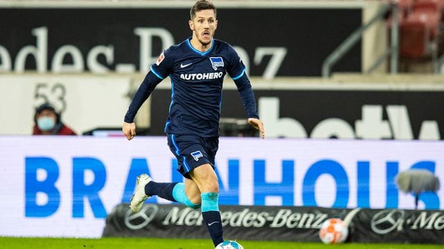 Hertha-Stürmer Jovetic sieht den Club vor wegweisenden Spielen.