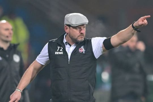 Der Cheftrainer des 1.