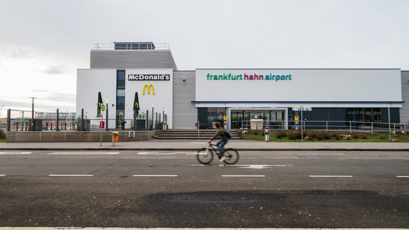 Terminal des "Frankfurt Hahn Airport": Das Insolvenzverfahren geht nun offiziell los.