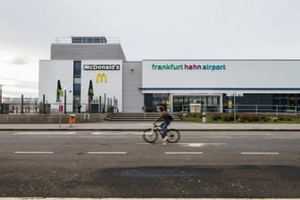 Terminal des "Frankfurt Hahn Airport": Das Insolvenzverfahren geht nun offiziell los.