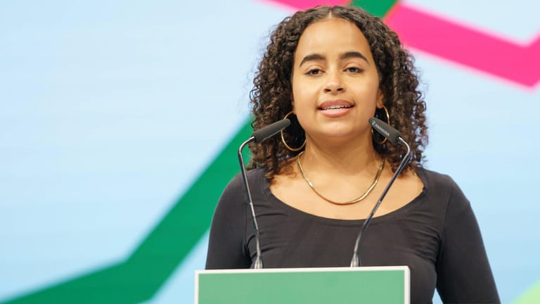Sarah-Lee Heinrich: Die Grüne-Jugend-Chefin fordert von der Bundesregierung einen Rettungsschirm wegen der steigenden Energiepreise.