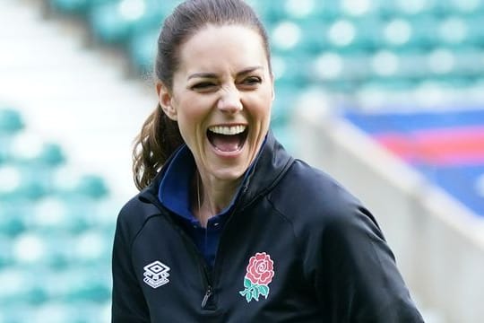 Herzogin Kate beim Rugby-Training im Londoner Twickenham-Stadion.