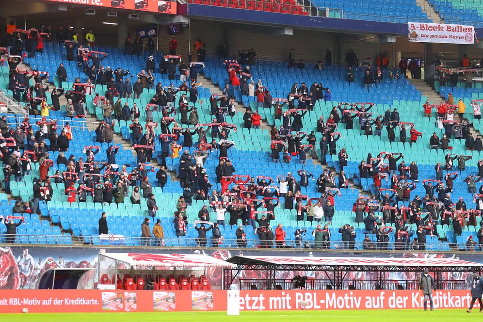 Zuschauer im Stadion von RB Leipzig: Künftig gibt es neue Regelungen.