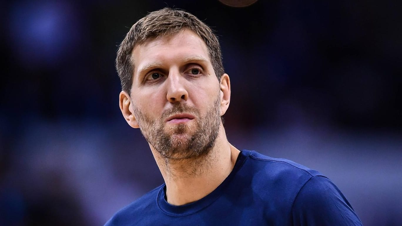 Dirk Nowitzki: Die deutsche Basketballikone beendete ihre Karriere 2019 nach 20 Jahren im Trikot der Dallas Mavericks.