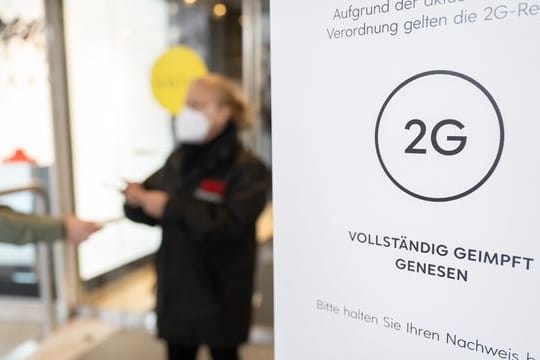 Der Ruf nach einer bundesweiten Abschaffung der 2G-Regel im Einzelhandel wird immer lauter.