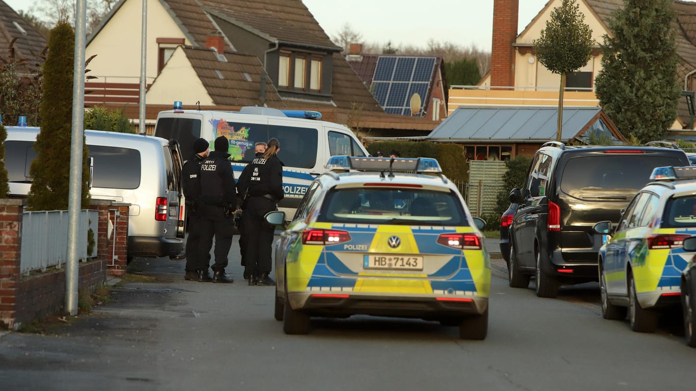 SEK Einsatz in Bremen-Nord: Eine Person wurde vorläufig festgenommen.