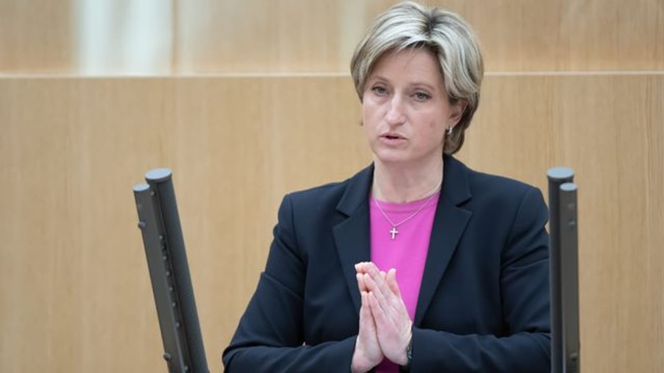 Wirtschaftsministerin Nicole Hoffmeister-Kraut (CDU)