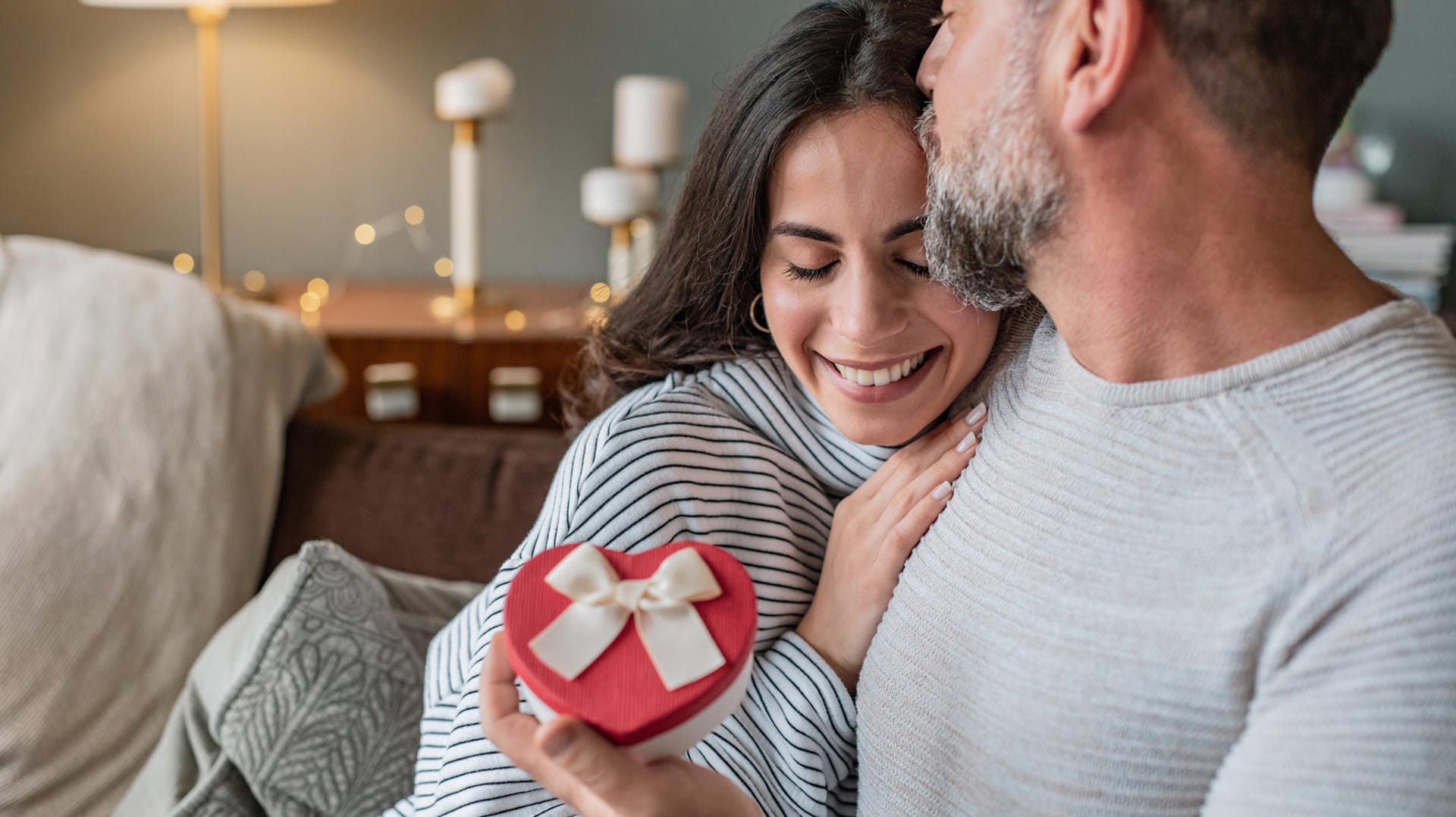 Sechs Geschenkideen für Frauen zum Valentinstag.