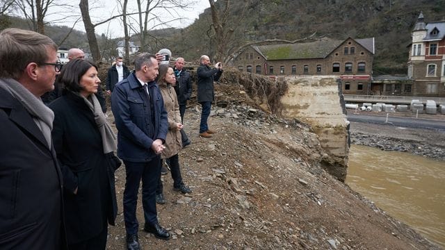 Bundesverkehrsminister Wissing im Ahrtal