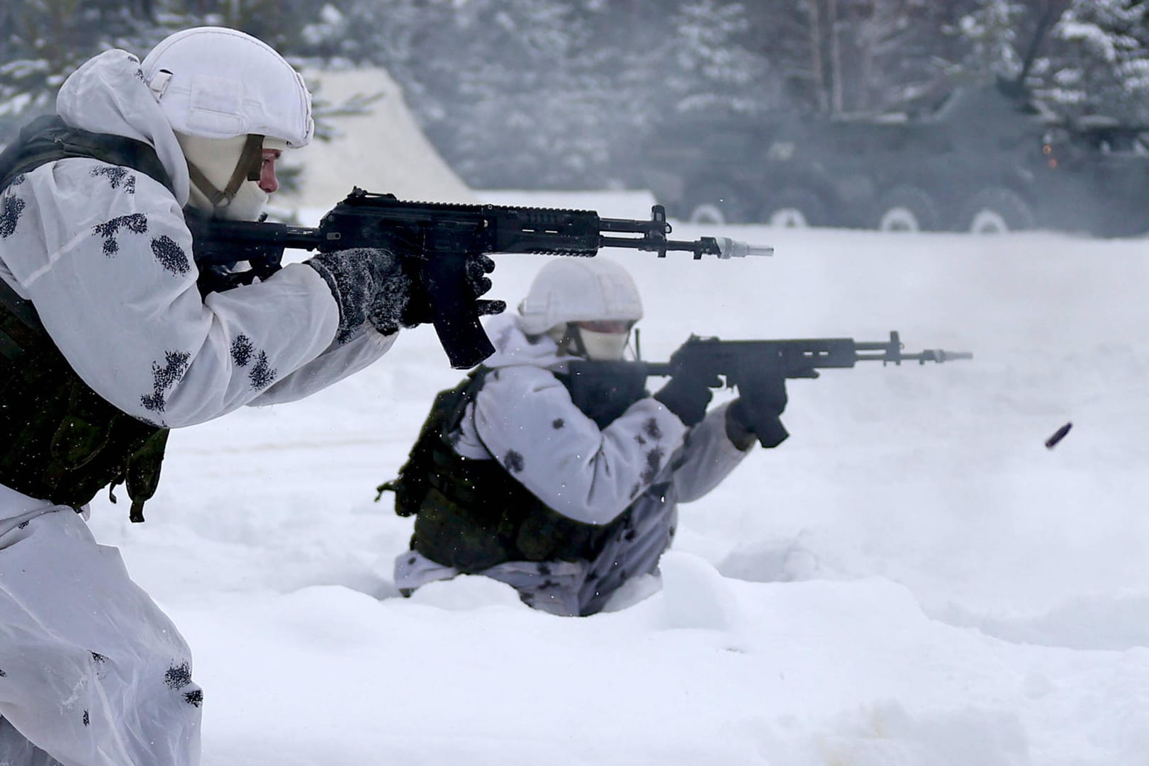 Russische Soldaten bei einer Übung in der Region Iwanowo: Durch die Präsenz an der Grenze zur Ukraine übt das Land Druck auf den Westen aus.