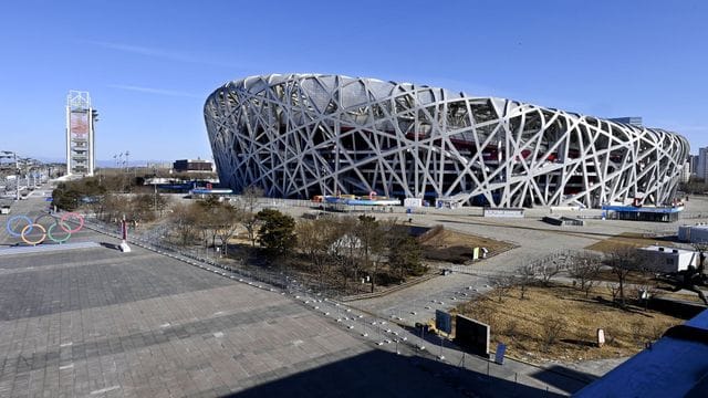 Außenansicht von dem Olympiastadion "Vogelnest" in Peking.