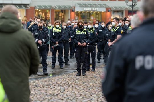 Schweigeminute für die in Rheinland-Pfalz getöteten Polizisten