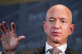 Auftraggeber des Schiffes: US-Milliardär Jeff Bezos Jeff Bezos.