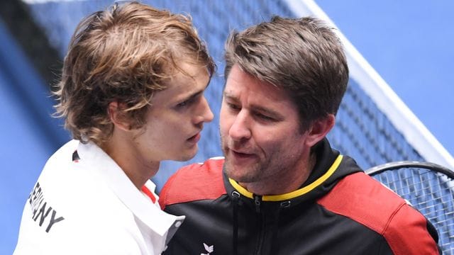 Alexander Zverev und Teamkapitän Kohlmann.