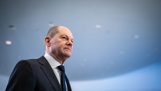 Olaf Scholz fliegt nach Washington zu einem Treffen mit US-Präsident Joe Biden. Olaf Scholz fliegt nach Washington zu einem Treffen mit US-Präsident Joe Biden.