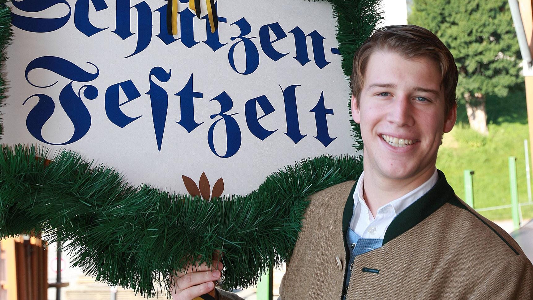 Ludwig Reinbold (Archivbild): Der Wiesn-Wirt muss tief in die Tasche greifen. Ludwig Reinbold (Archivbild): Der Wiesn-Wirt muss tief in die Tasche greifen.