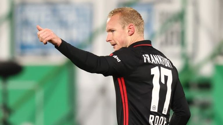 Mittelfeldspieler Sebastian Rode hat in Frankfurt noch einen Vertrag bis zum 30.