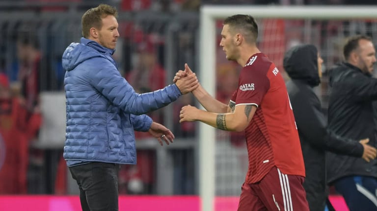 Schätzen sich: Bayern-Trainer Julian Nagelsmann (l.) und Niklas Süle.