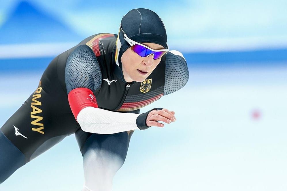 Claudia Pechstein: Die Rekordolympionikin hatte mit der Medaillenentscheidung über 3.000 Meter nichts zu tun.
