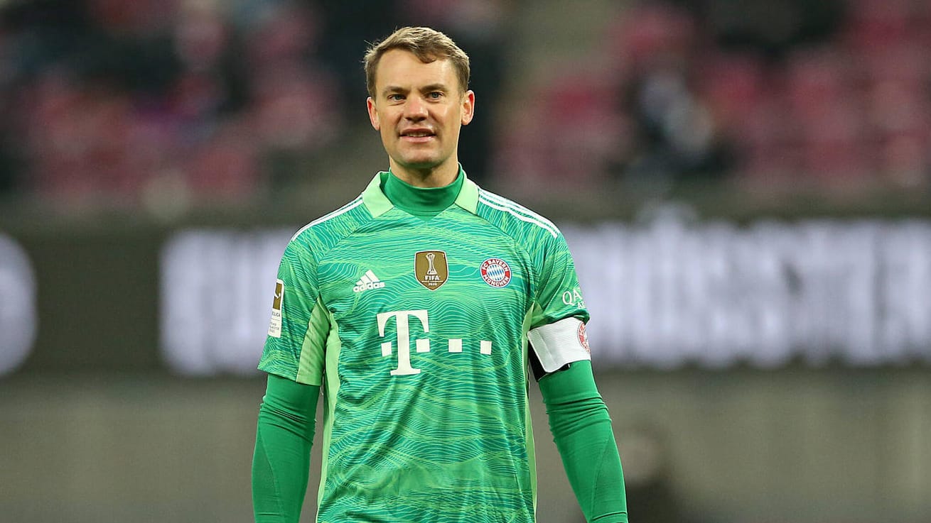 Manuel Neuer: Der Bayern-Kapitän kann sich im Spiel gegen Leipzig einmal mehr in die Geschichtsbücher eintragen. Manuel Neuer: Der Bayern-Kapitän kann sich im Spiel gegen Leipzig einmal mehr in die Geschichtsbücher eintragen.