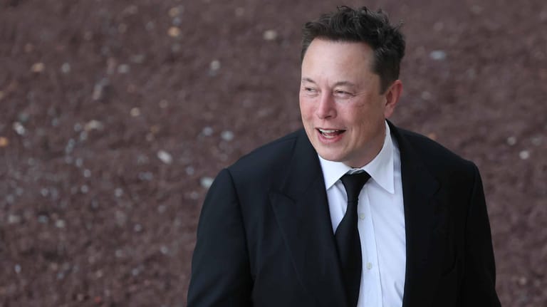 Elon Musk: Der Wirtschaftsminister von Brandenburg ist beeindruckt vom Tesla-Chef.