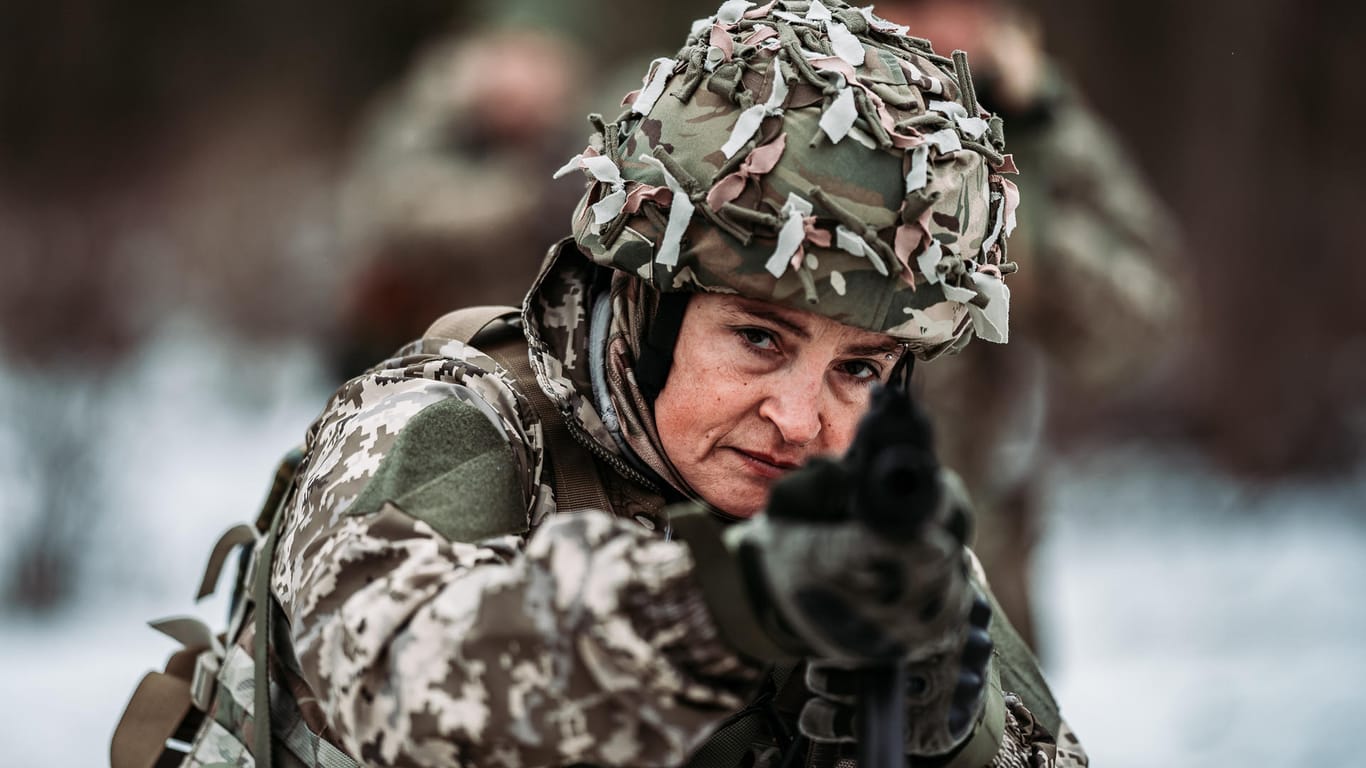 Maryana bei der Truppenübung nahe Kiew: "Es ist Zeit, es zu Ende zu bringen."