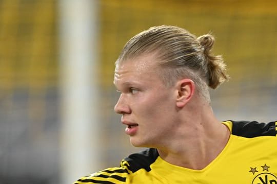 Kann wegen anhaltender Probleme im Adduktorenbereich nicht auflaufen: Erling Haaland.
