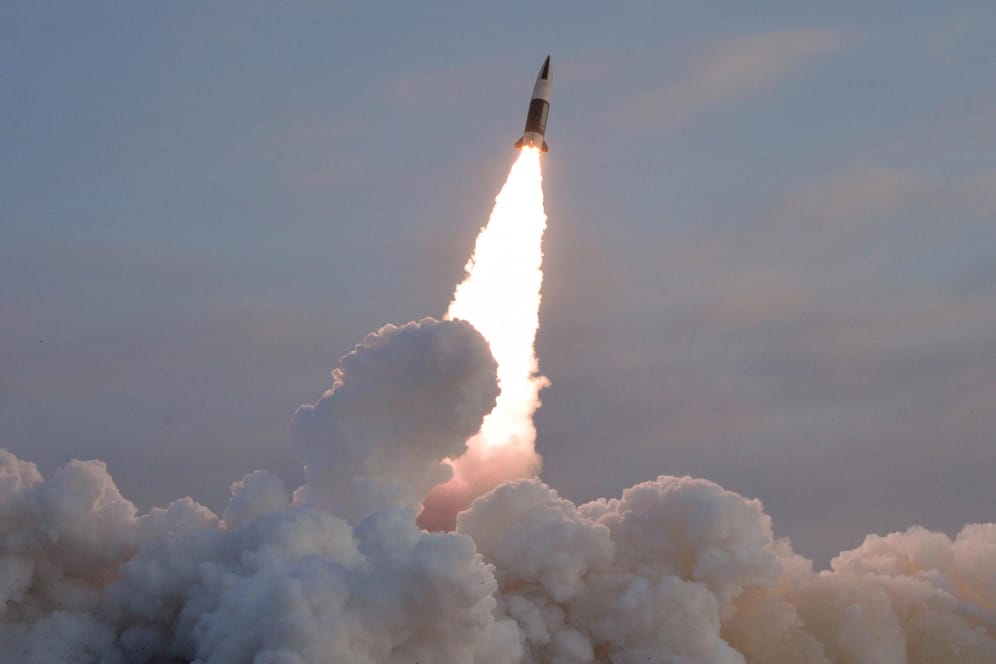 Nordkorea testet Mittelstreckenrakete: In diesem Jahr hat der Staat bereits sieben bedeutende Waffentests ausgeführt.