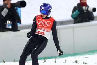 Ryoyu Kobayashi: Der Japaner sicherte sich nach dem Sieg der Vierschanzentournee auch Gold bei Olympia auf der Normalschanze.