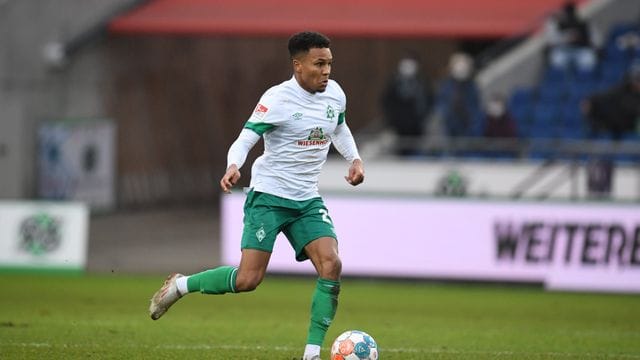 Werder Bremen hat den Vertrag mit Felix Agu verlängert.