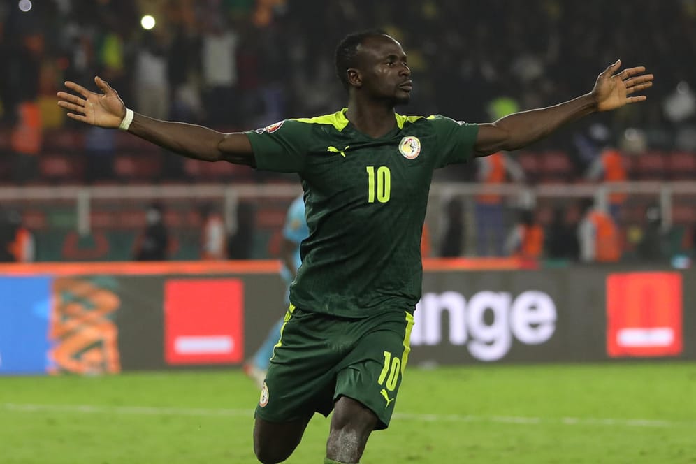 Matchwinner: Sadio Mané feiert seinen entscheidenden Elfmeter gegen Ägypten.