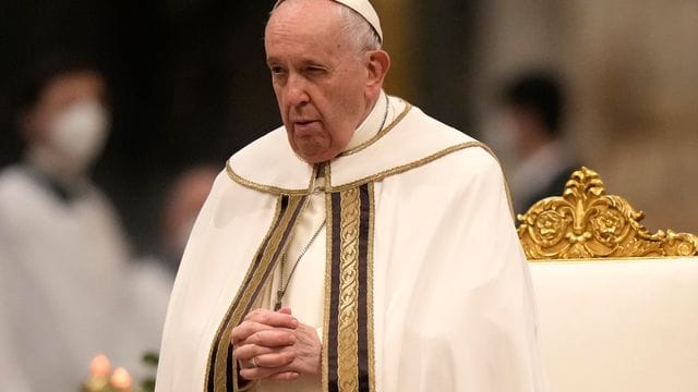 Papst Franziskus in der Basilika St.