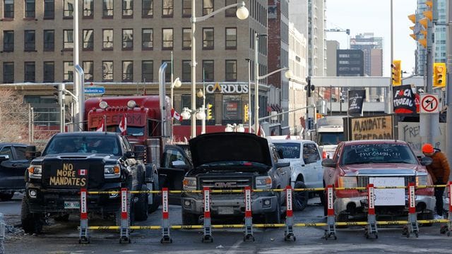 Nach über einer Woche Trucker-Protesten in Ottawa wurde nun in der kanadischen Hauptstadt der Notstand ausgerufen.