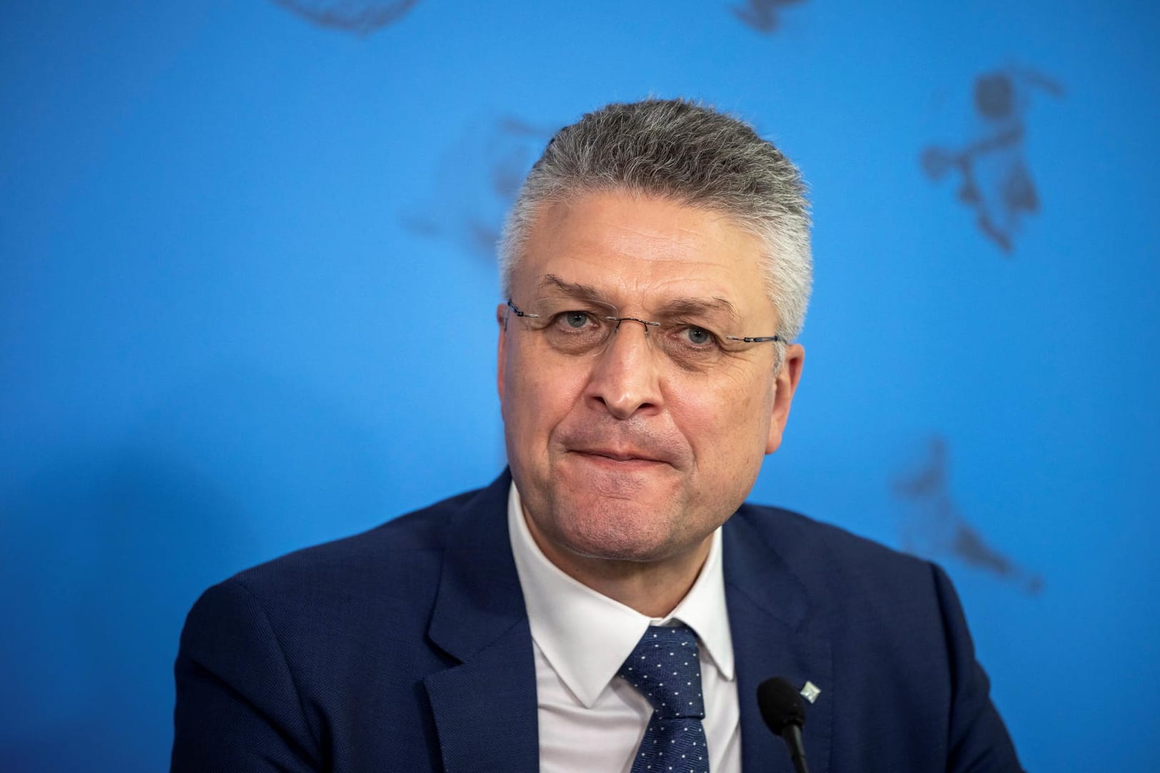 Lothar Wieler: Der Präsident des Robert-Koch-Instituts steht seit der abrupten Änderung des Genesenenstatus in der Kritik.
