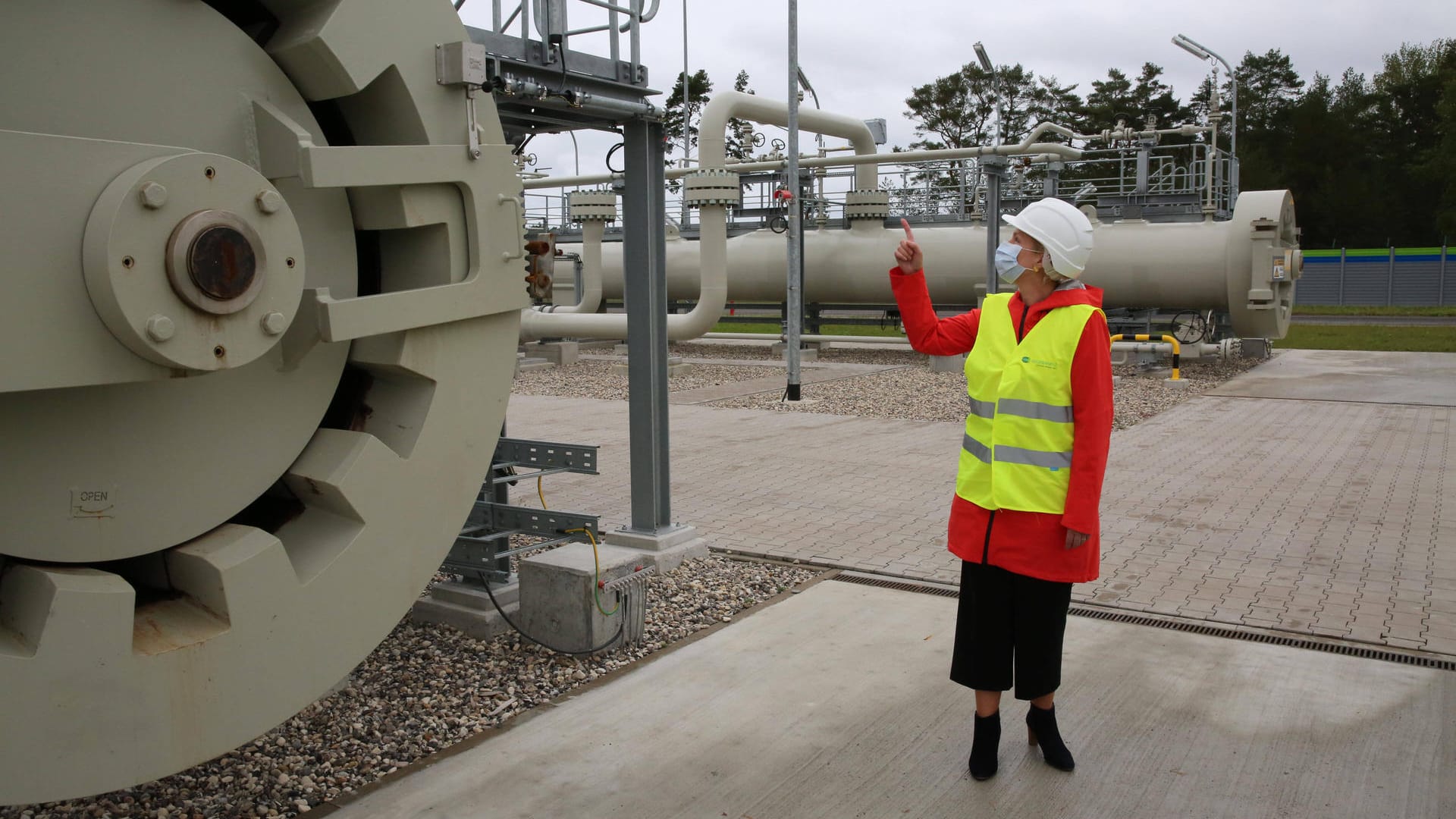 Schwesig an der Pipeline-Anlandestelle in Lubmin: Seit Jahren verteidigt sie das Projekt.