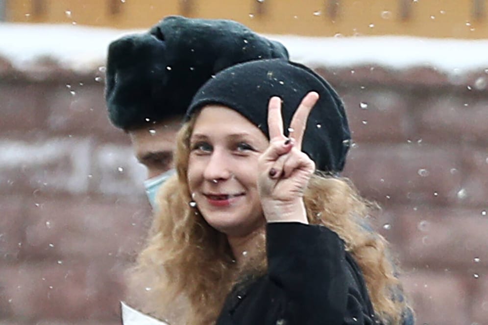 Maria Aljochina: Im September 2021 stand die 33-Jährige vor Gericht, weil sie Demonstrationen für den inhaftierten Kremlgegner Alexej Nawalny unterstützt haben soll.