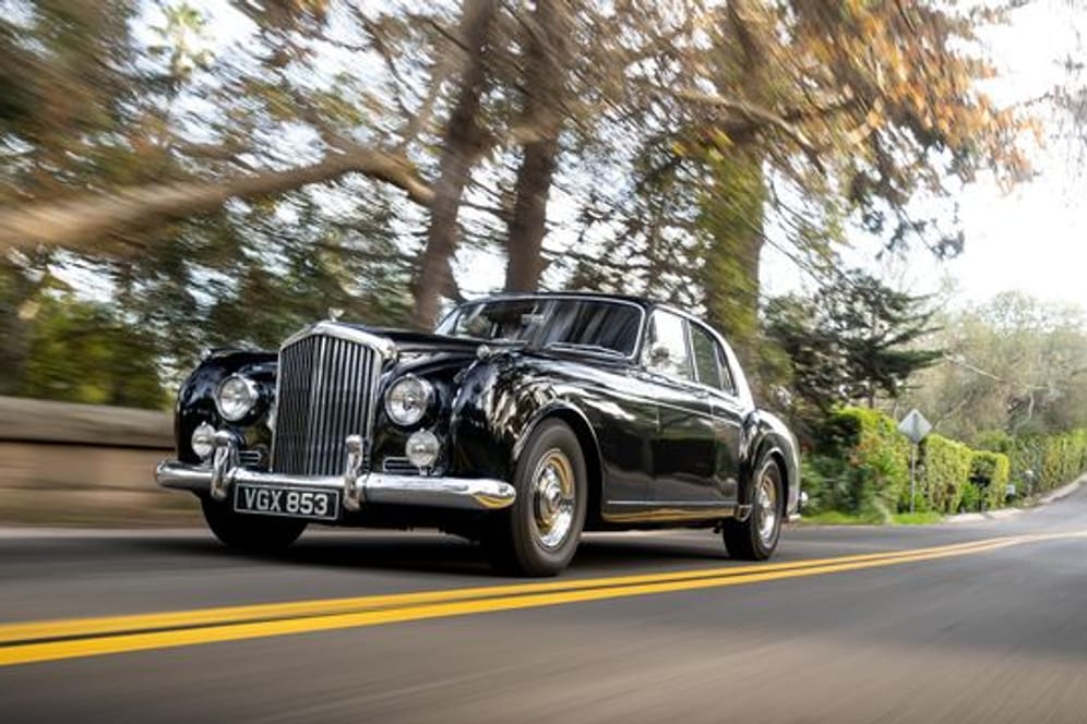 Im Frack und Sauseschritt: Manche halten den Bentley S1 für die schönste Limousine der 1950er Jahre.