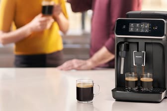 Testsieger im Angebot: Der Philips-Kaffeevollautomat 2200/10 ist heute bei Amazon stark reduziert.