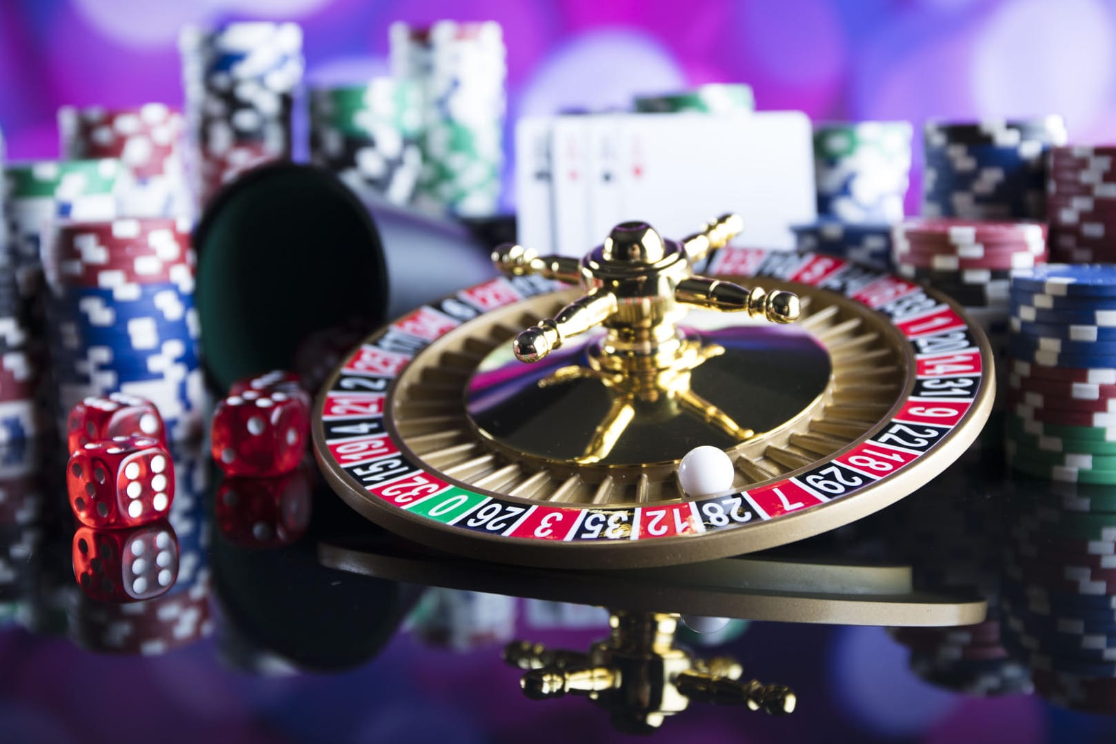 Die 80-Jährige hat über die Jahre 800.000 Dollar Schulgeld unterschlagen und im Casino verspielt (Symbolbild).