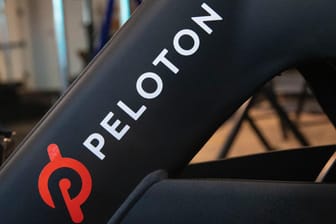 Ein Heimtrainer von Peloton (Symbolbild): Die Marke wurde in der Corona-Krise durch viel Werbung auch in Deutschland bekannt.