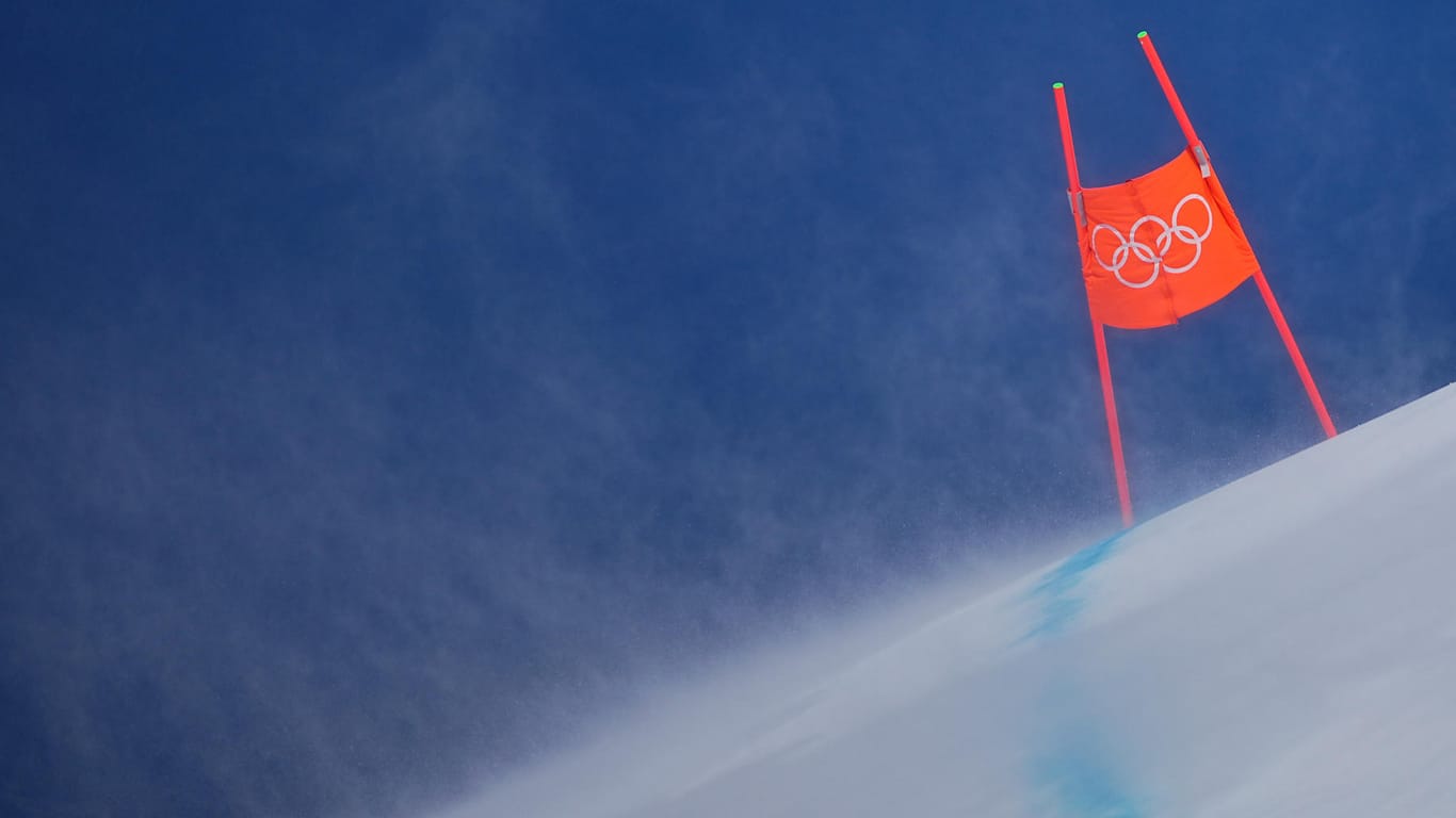 Eine Abfahrt im Nationalen Ski-Alpin-Zentrum in Yanqing (Symbolfoto): Die Pistenpräparierung für die Winterspiele ist aufwändig. In den exponierten Lagen wütet der Wind, das Wasser für den Kunstschnee kommt teils aus 30 Kilometern Entfernung.