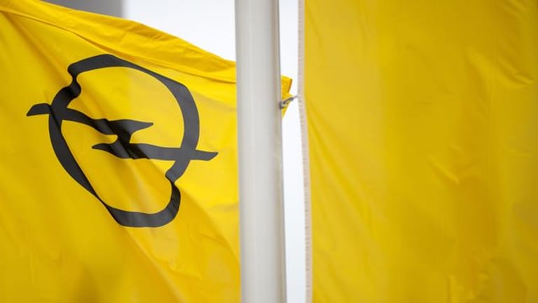 Rückruf bei Opel: Wegen möglicher Rostschäden könnten Spurlenker brechen.